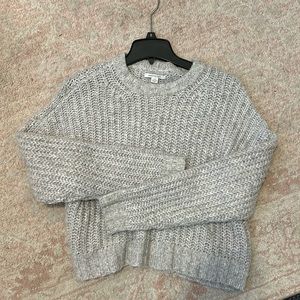 American Eagle gray sweater